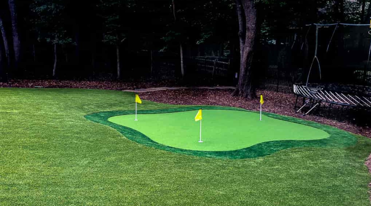 Why Is Synthetic Golf Greens So Famous?