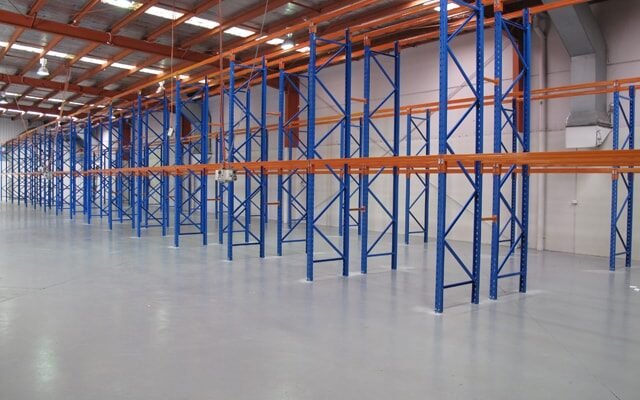 Factors to consider while selecting a suitable pallet racking system