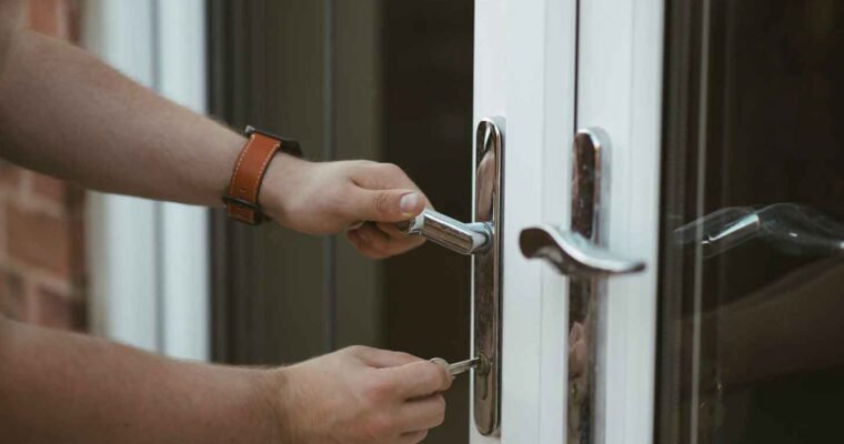 Steps To Follow To Select The Best Residential Locksmith In Tampa FL