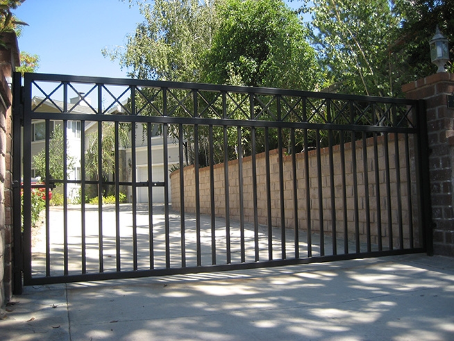 Custom driveway gate installation