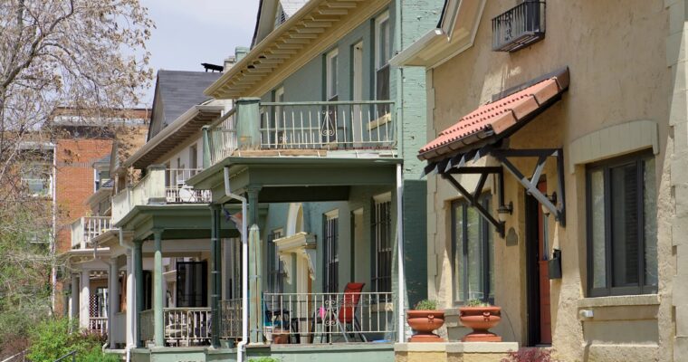 Selling a House After Separation: A Simple Solution for Divorcing Couples
