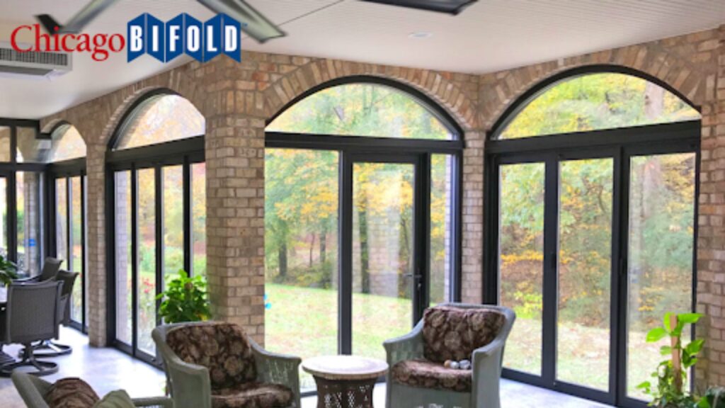 Heavy-duty bifold windows
